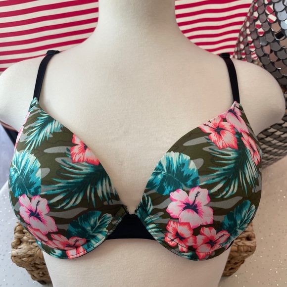 Victoria's Secret Other - Victoria secret push up